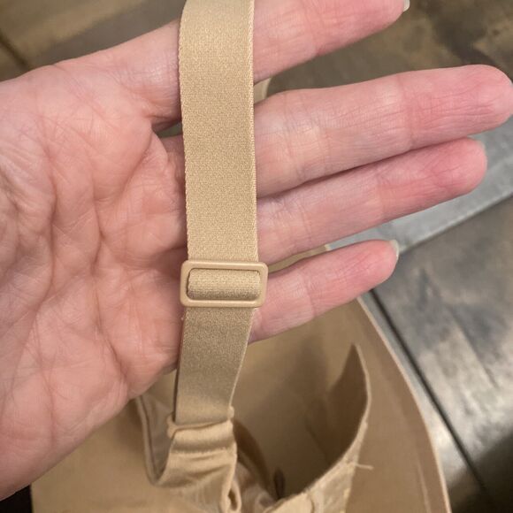 Skims Bra 34D For Every Body nude unlined - Picture 7 of 7